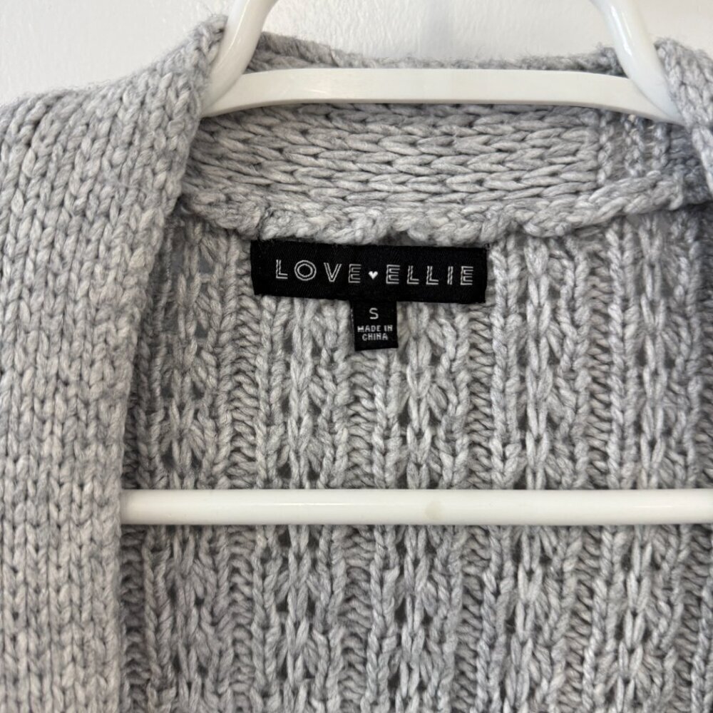 Love Ellie Gray Silva Recycled Long Sleeve Chunky Knit Cardigan Sweater - Picture 4 of 6